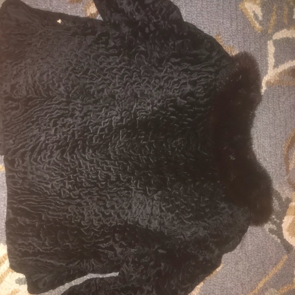 VINTAGE Fur Jacket MADE IN PARIS - Picture 3 of 3